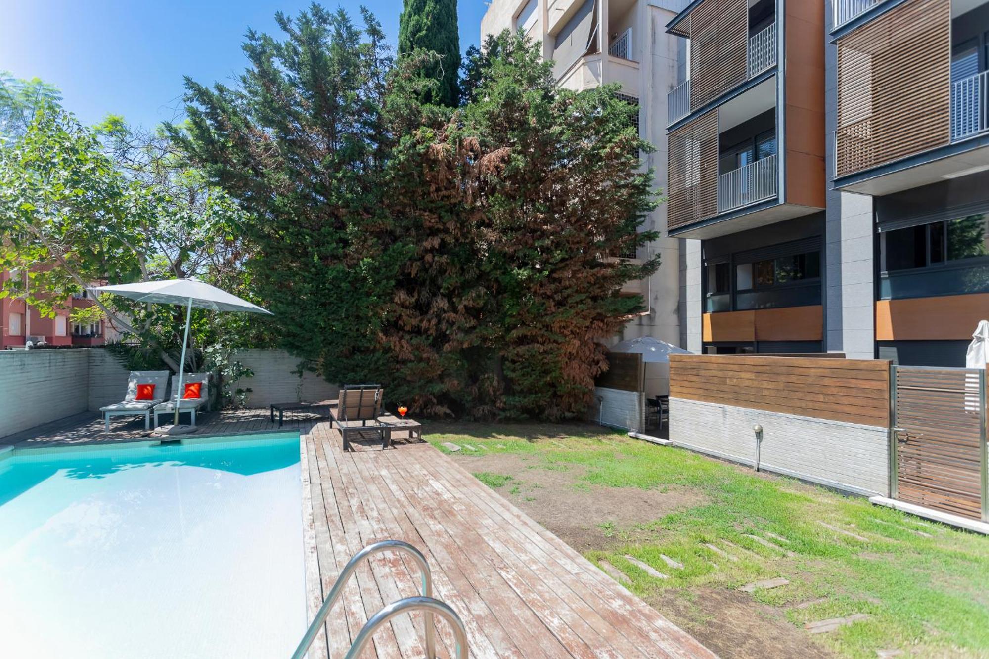 My Space Barcelona Pool Garden Apartments — Fotos 1